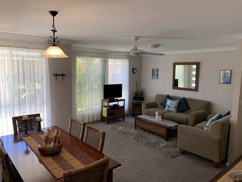 Beach Haven Villa - Inverell Accommodation 0