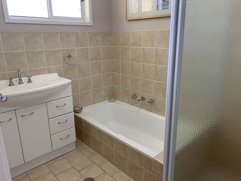 Beach Haven Villa - Inverell Accommodation 3