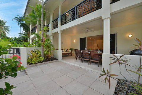Beach Villa - 4 Plantation House - Inverell Accommodation 0