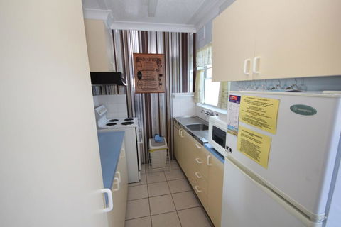 BEACHFRONT 3- 3/12 Bundella Ave LC - Inverell Accommodation 1