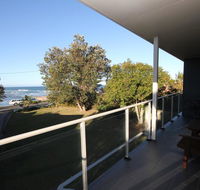 BEACHFRONT 3- 3/12 Bundella Ave LC - Inverell Accommodation