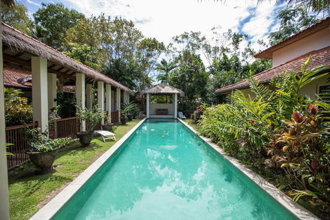 Beachfront Hideaway - Port Douglas - Inverell Accommodation 2