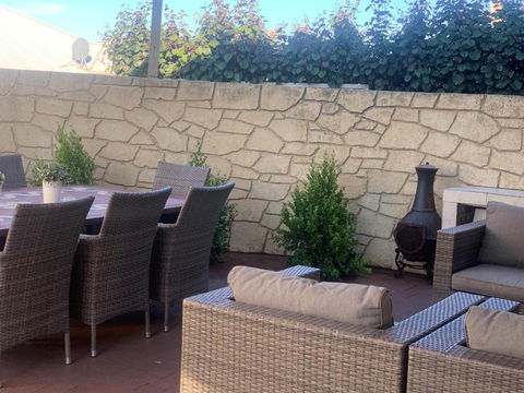 Relaxing Getaway Beachfront Access Multi Family Pets Mandurah - Inverell Accommodation 3
