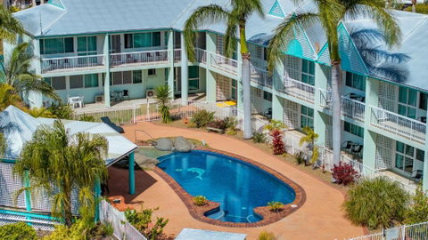 Reef Adventureland Motor Inn - Inverell Accommodation 3