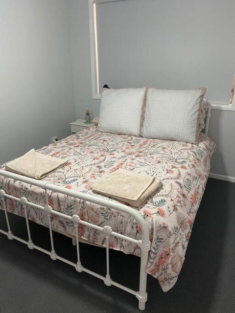 Relax On Ross - Inverell Accommodation 2