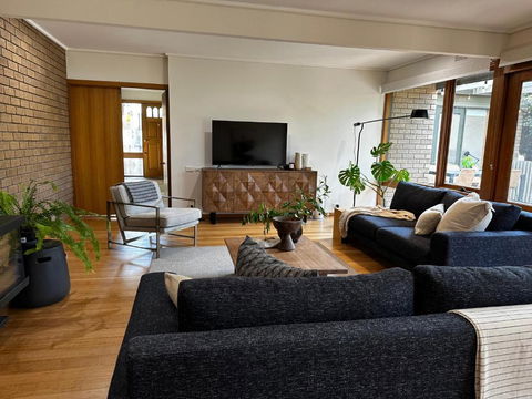 Relaxed And Stylish -self Check In, Secure Parking - Inverell Accommodation 0