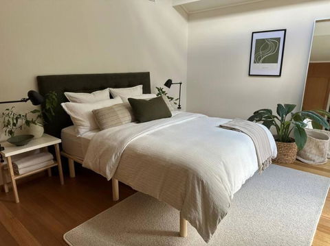 Relaxed And Stylish -self Check In, Secure Parking - Inverell Accommodation 1