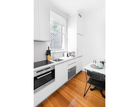 Renovated Studio In Bohemian Area Close To City - Inverell Accommodation 3