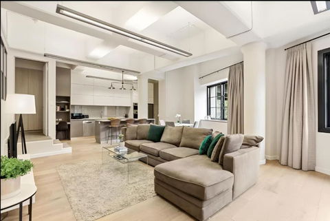 Renovated Warehouse Conversion In Heart Of Sydney - Inverell Accommodation 0