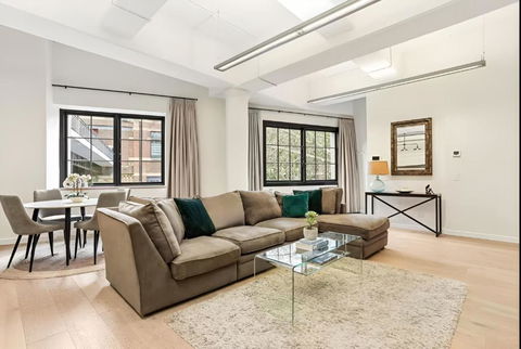 Renovated Warehouse Conversion In Heart Of Sydney - Inverell Accommodation 2