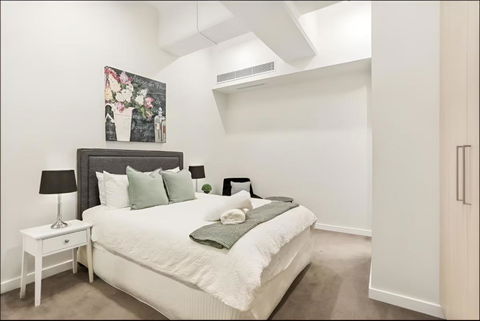 Renovated Warehouse Conversion In Heart Of Sydney - Inverell Accommodation 3