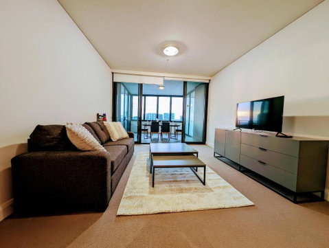 Rhodes Two Bedroom Apartment With Fantastic Water View - Inverell Accommodation 2