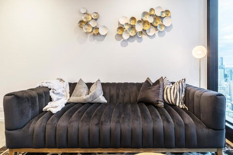Ritzy Apartment In Iconic Australia 108 With Views - Inverell Accommodation 0