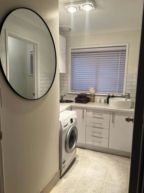 River End Unit Near Parkland - Inverell Accommodation 1