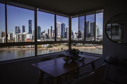 Riverfront Residences New Farm - Inverell Accommodation 2