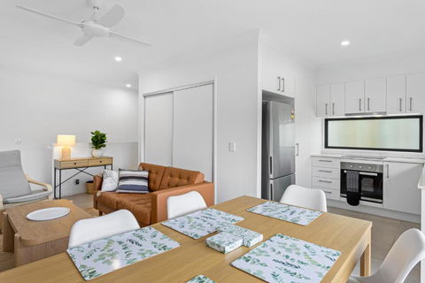 Riverside 3-Bed Home With Study Nook And BBQ - Inverell Accommodation 0