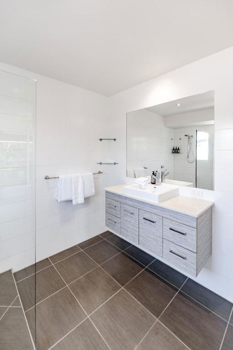 Riverside Noosa Sanctuary, Steps To Gympie Terrace - Inverell Accommodation 1