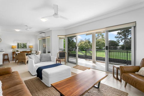 Riviera Noosa Resort - Inverell Accommodation 1