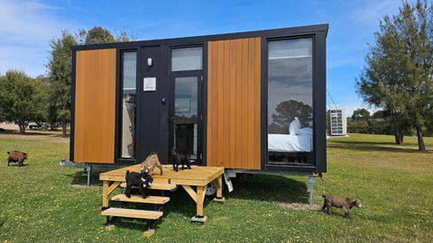 Roccos Retreat By Tiny Away - Inverell Accommodation 0