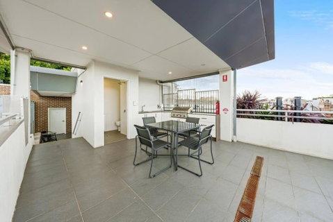 Rooftop 2 Bed Apt With Terrace At Newtown - Inverell Accommodation 2