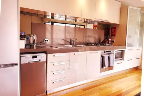 Rooftops On Henrycentre Of West End Cafes - Inverell Accommodation 3