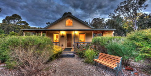 Roosters Rest - Inverell Accommodation 0