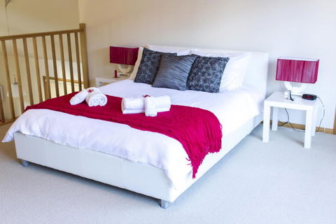 Roosters Rest - Inverell Accommodation 2