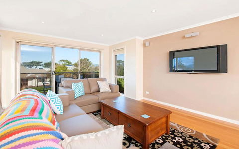 Rose - Inverell Accommodation 1