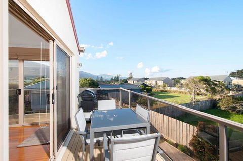 Rose - Inverell Accommodation 3