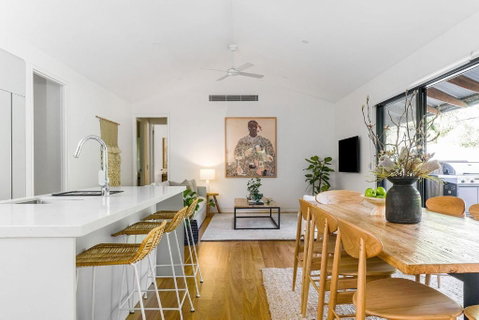 Rubber Soul - Inverell Accommodation 1