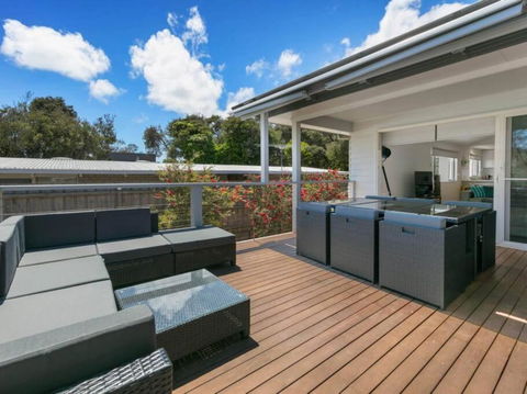 RYE/BLAIRGOWRIE FAMILY ENTERTAINER.. - Inverell Accommodation 0