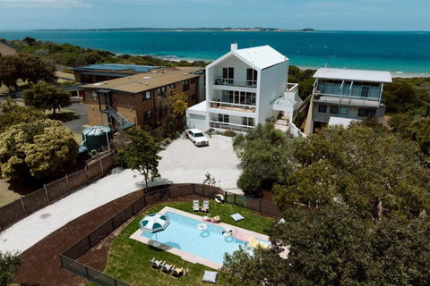 Sagres Queenscliff - Luxury House By The Beach - Inverell Accommodation 1