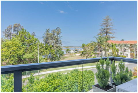 Salt & Sand Getaway - Inverell Accommodation 0
