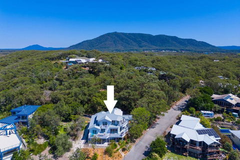 Salt Spray - Inverell Accommodation 1