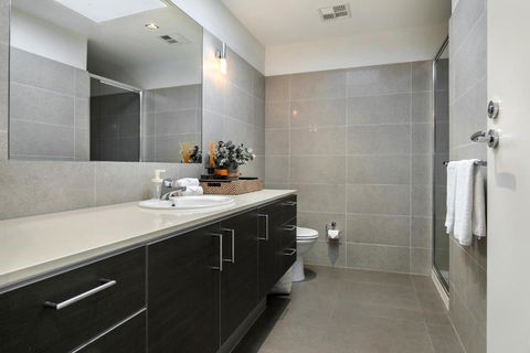 Saltwater Apartment Sorrento - Inverell Accommodation 1