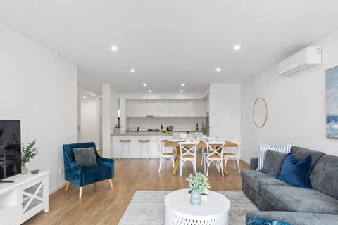 Saltwater Escape - Contemporary Seaside Stunner - Inverell Accommodation 1