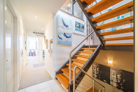 Saltwater 5 - Sleeps 8 - Close To Main Beach - Inverell Accommodation 2