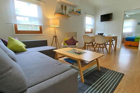 SALTYS AMITY POINT - Inverell Accommodation 2