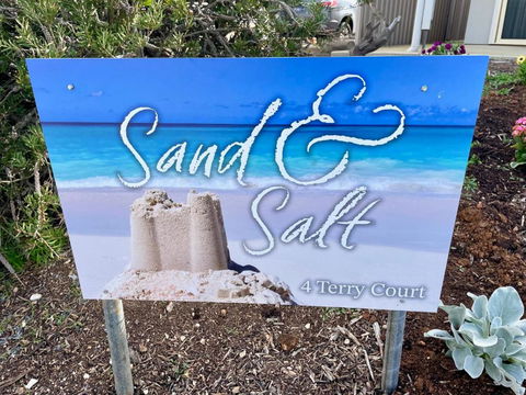 Sand & Salt - Inverell Accommodation 1