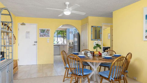 Sand And Sea - Inverell Accommodation 2