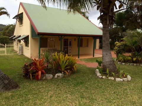 Sand Piper Cottage Rainbow Beach - Inverell Accommodation 0