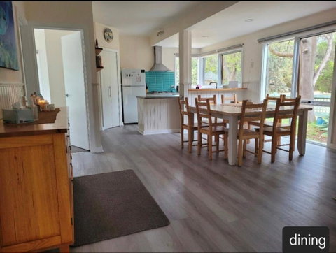Sanders Beach House - Inverell Accommodation 3