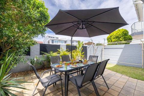 Sandcastles 4 -8 Ala Moana Way - Inverell Accommodation 3