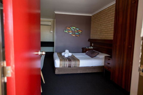Sarina Motor Inn - Inverell Accommodation 3