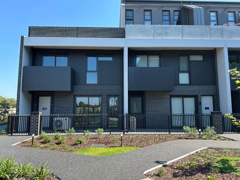 Shine Keysborough High-end Family Home, Netflix, Top Location - Inverell Accommodation 3