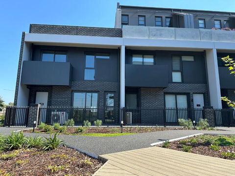 Shine Keysborough High-end Family Home, Netflix, Top Location - Inverell Accommodation 2