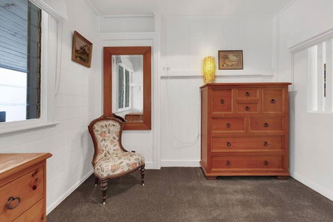Sherwood Cottage - Inverell Accommodation 3