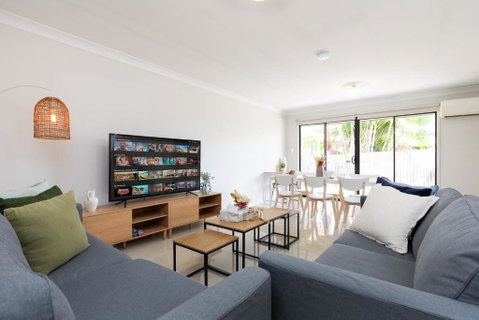 Smart Suites Self Check-in Apartments - S Stockport - Inverell Accommodation 0