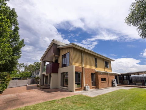 Stylish 2BR House For A Memorable Stay Stretton - Inverell Accommodation 1
