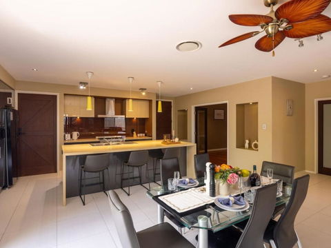 Stylish 2BR House For A Memorable Stay Stretton - Inverell Accommodation 3